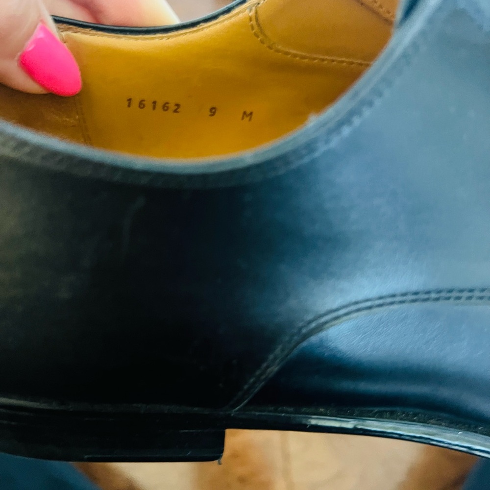 Magnanni Classic Black Leather Derbys - Picture 7 of 9